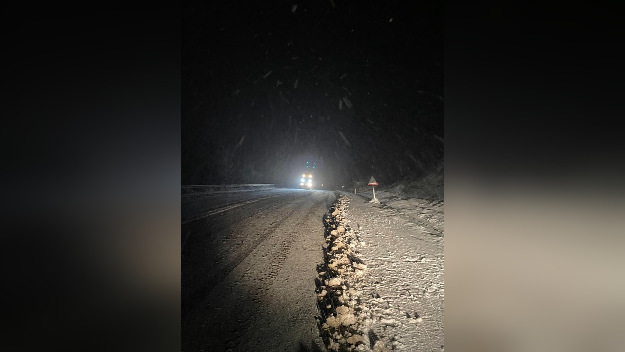 Çanakkale Yüksek Kesimlerine Kar Yağdı