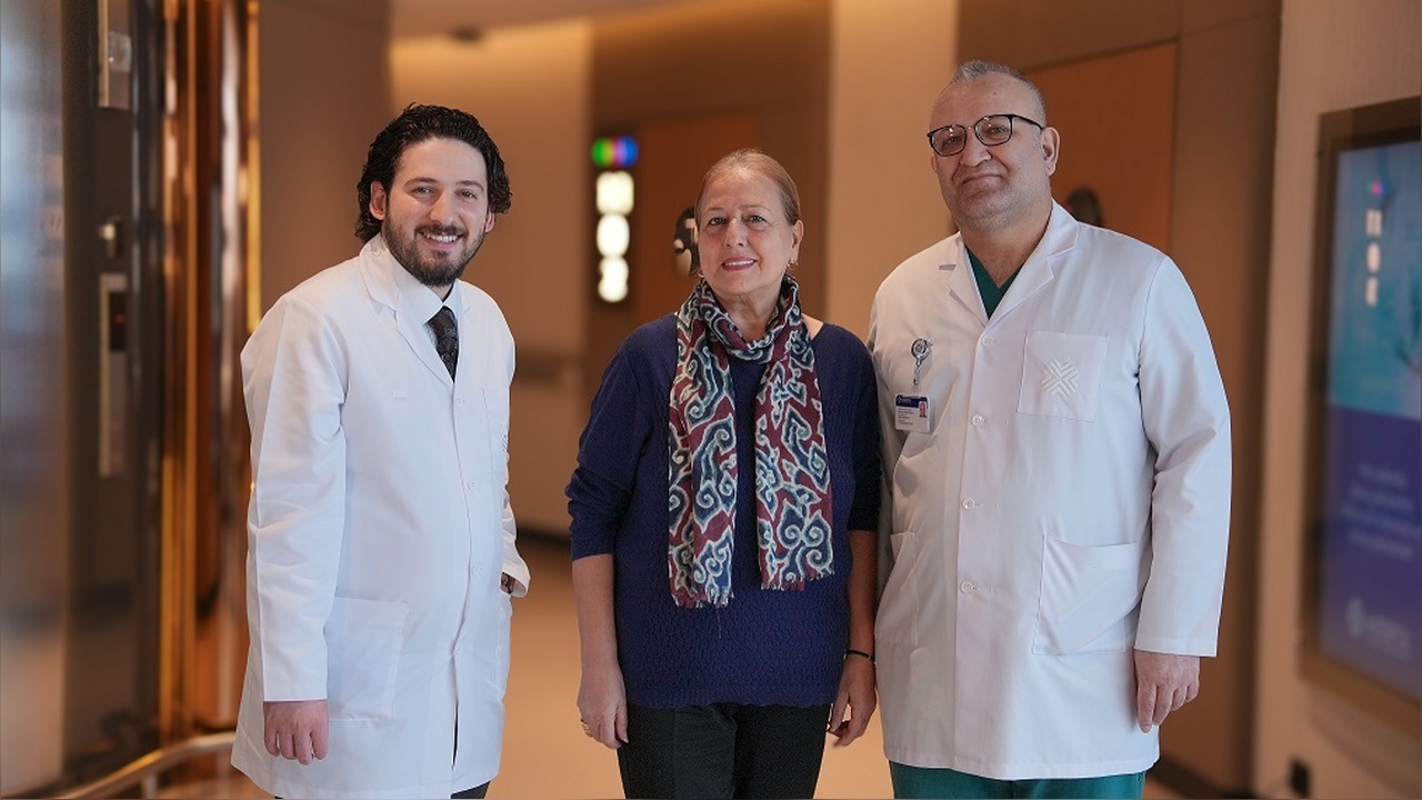 Diz ve Kalça Ağrısı Bağlantılı Olarak Bağırsak Kanseri Teşhisi Kondu