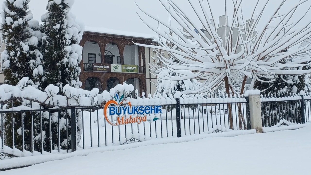 Malatya'da Kar Yağışı Eğitimi Olumsuz Etkiledi