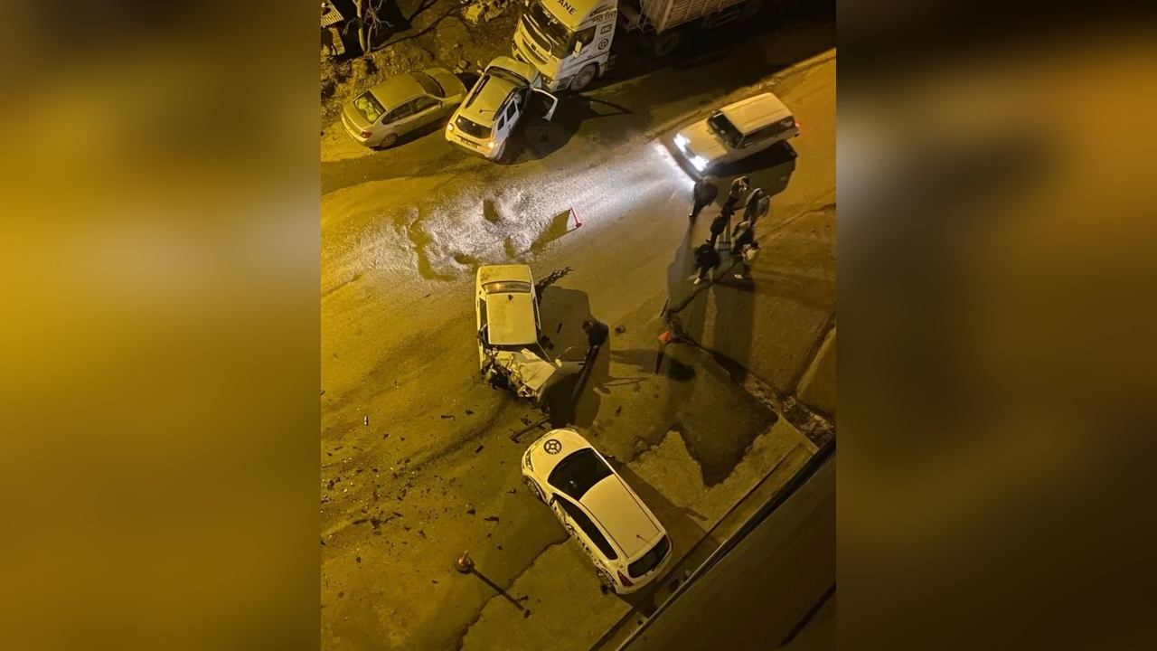 Kaza Anı Güvenlik Kamerasında Kaydedildi