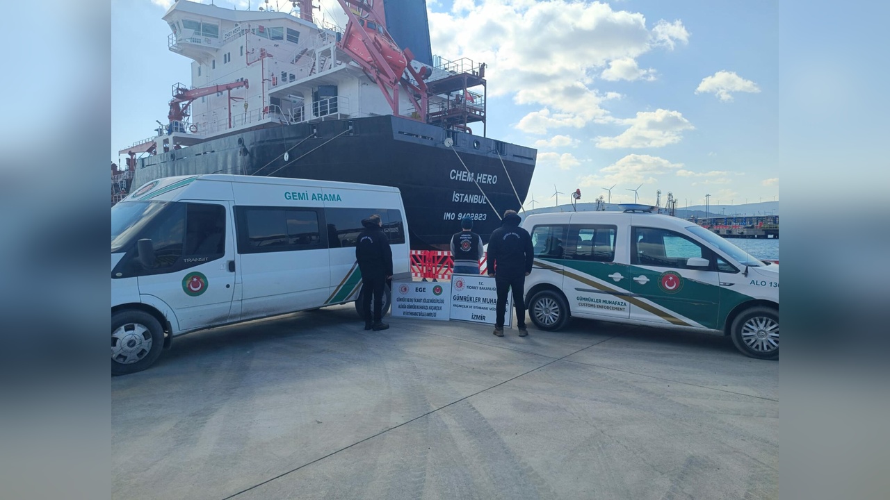 Gümrük Ekipleri Tankerdeki Fazla Yakıtı Ele Geçirdi