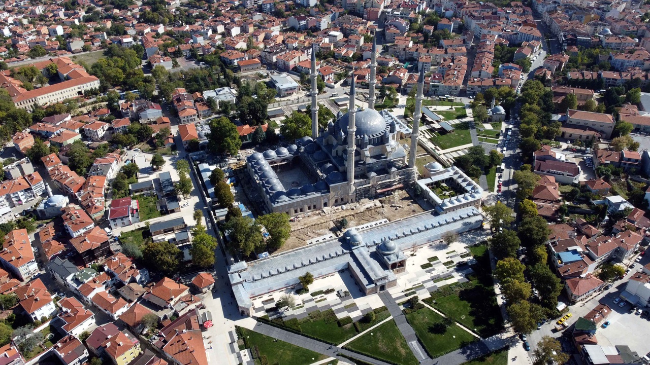 Selimiye Camisi'nde Ramazan Ayında Mahya Heyecanı