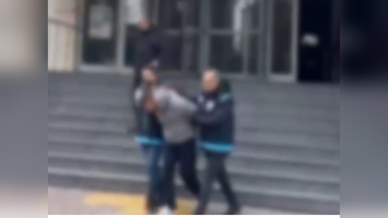 Kamu Görevlisi Kılığındaki Dolandırıcı Yakalandı
