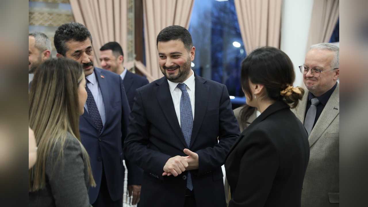 Mevlüt Öztekin, Yeni Öğretmenlerle Buluştu