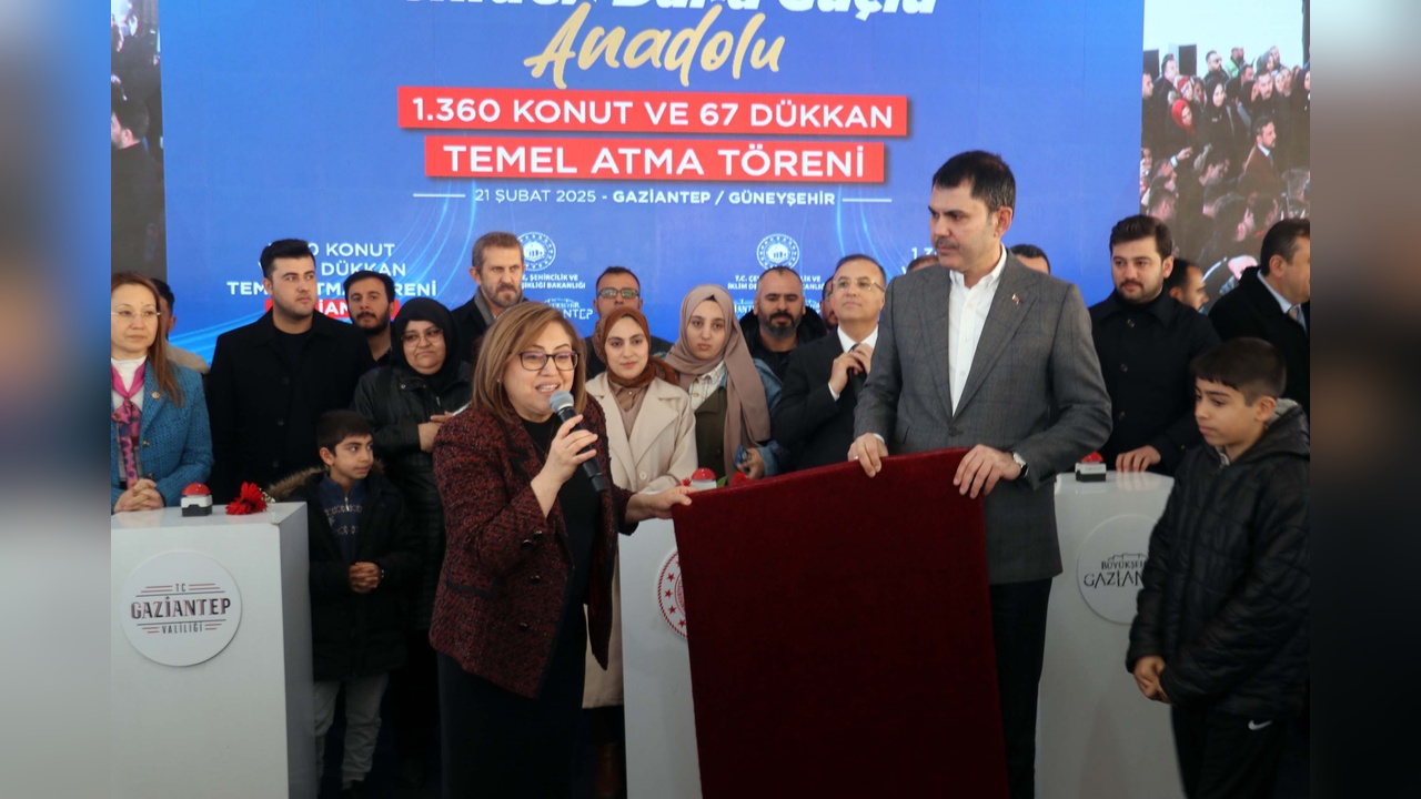 Bakan Kurum, Deprem Bölgesindeki Taahhütlerini Yeniledi