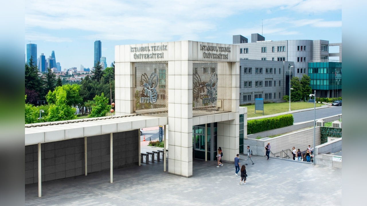 Öğrenciler Yazılım ve Yapay Zeka Programlarına Yöneliyor