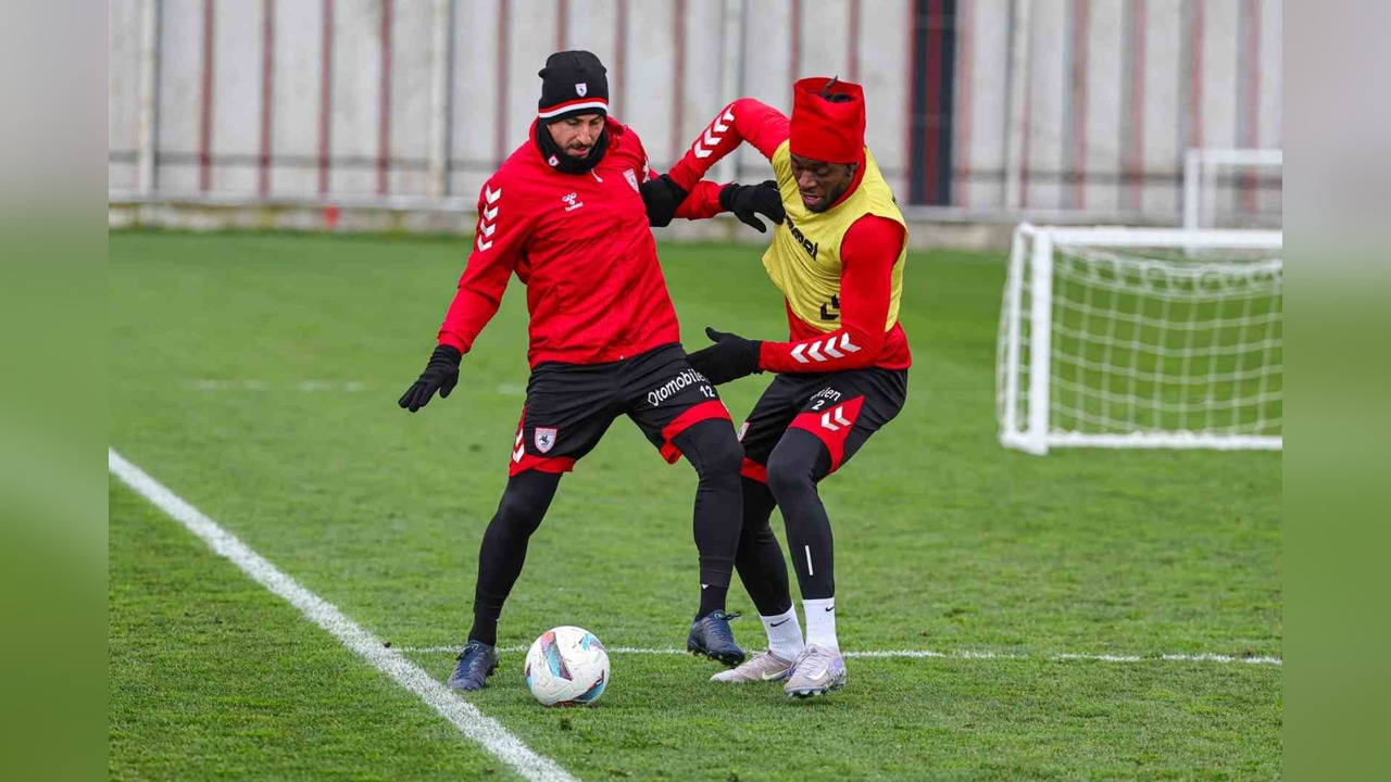 Samsunspor, Karadeniz Derbisi İçin Hazırlıklarını Sürdürüyor