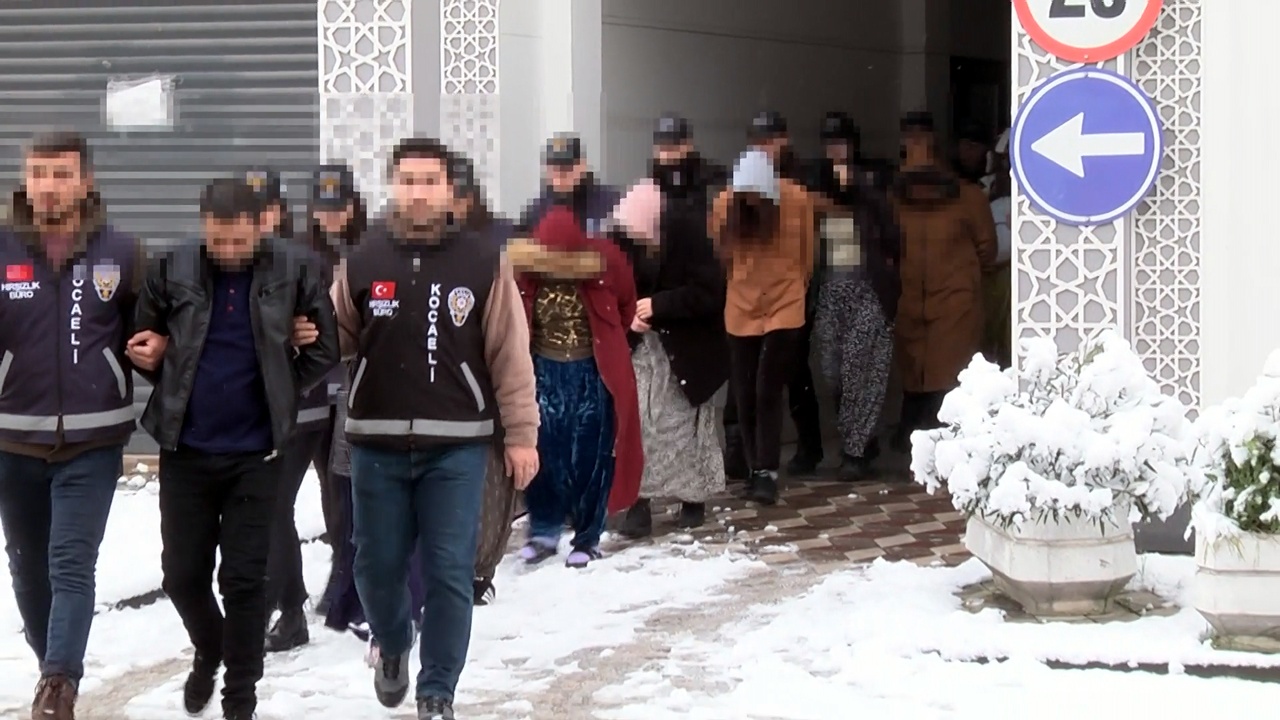Hırsızlık Çetelerine Yönelik Operasyon: 17 Kişi Tutuklandı
