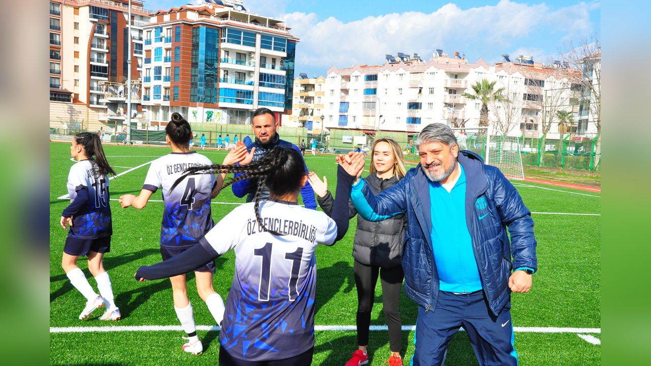 Eğitimci Müdür, Spor Kulübü Başkanlığına Seçildi