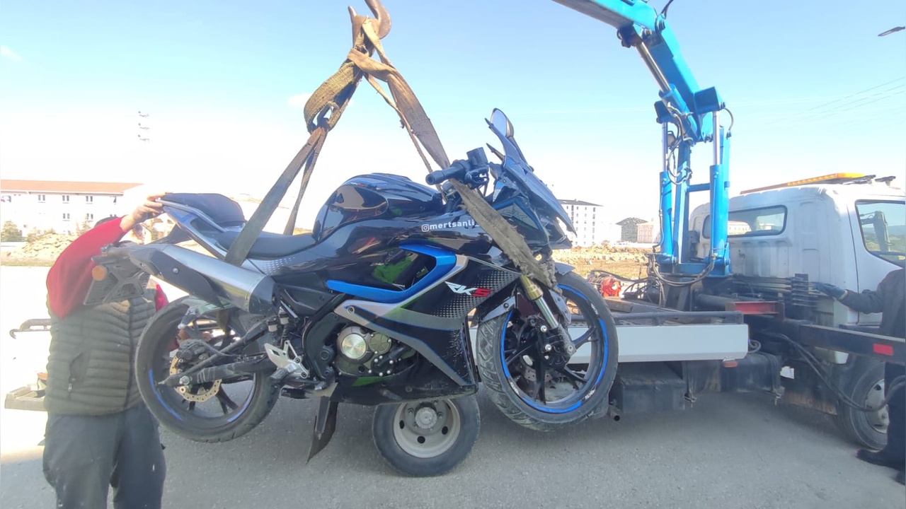 Motosiklet Kazasında Sürücü Yaralandı