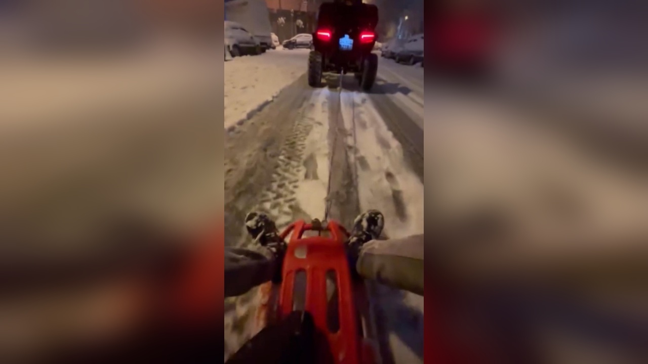 İstanbul'da Kar Yağışının Ardından Eğlenceli Anlar