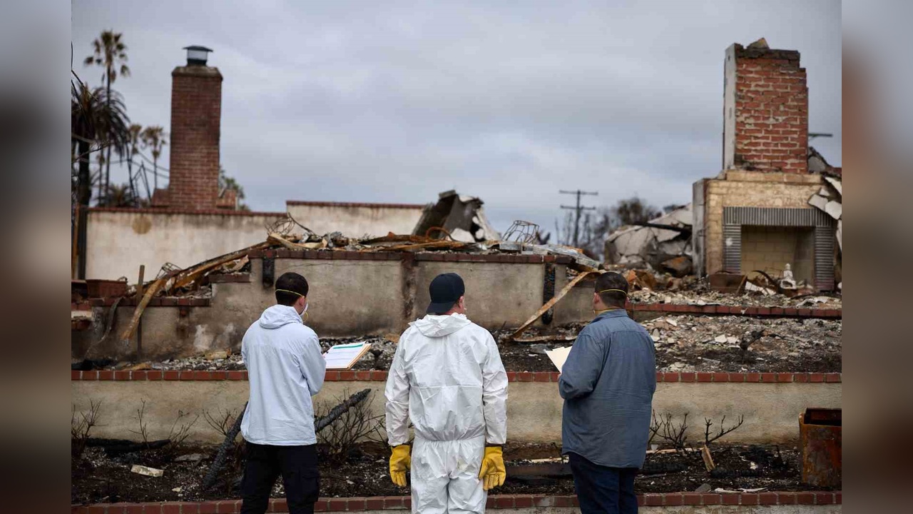 Los Angeles'ta Yangın Krizi: İtfaiye Şefi Görevden Alındı