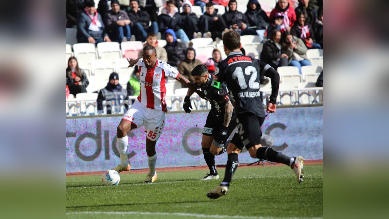 Sivasspor ve Konyaspor Beraberlikte Anlaştı