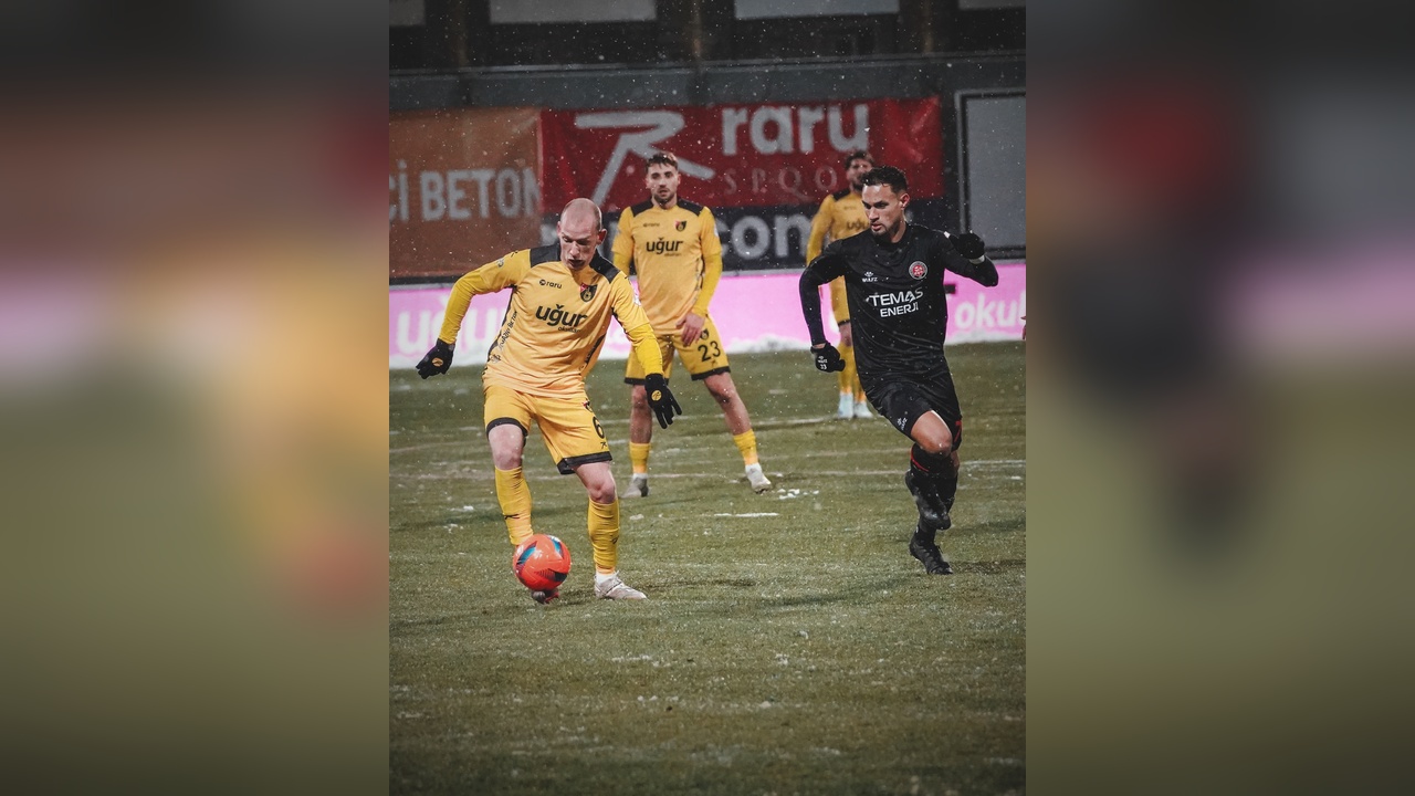 İstanbulspor, Fatih Karagümrük'ü 2-0 Mağlup Etti