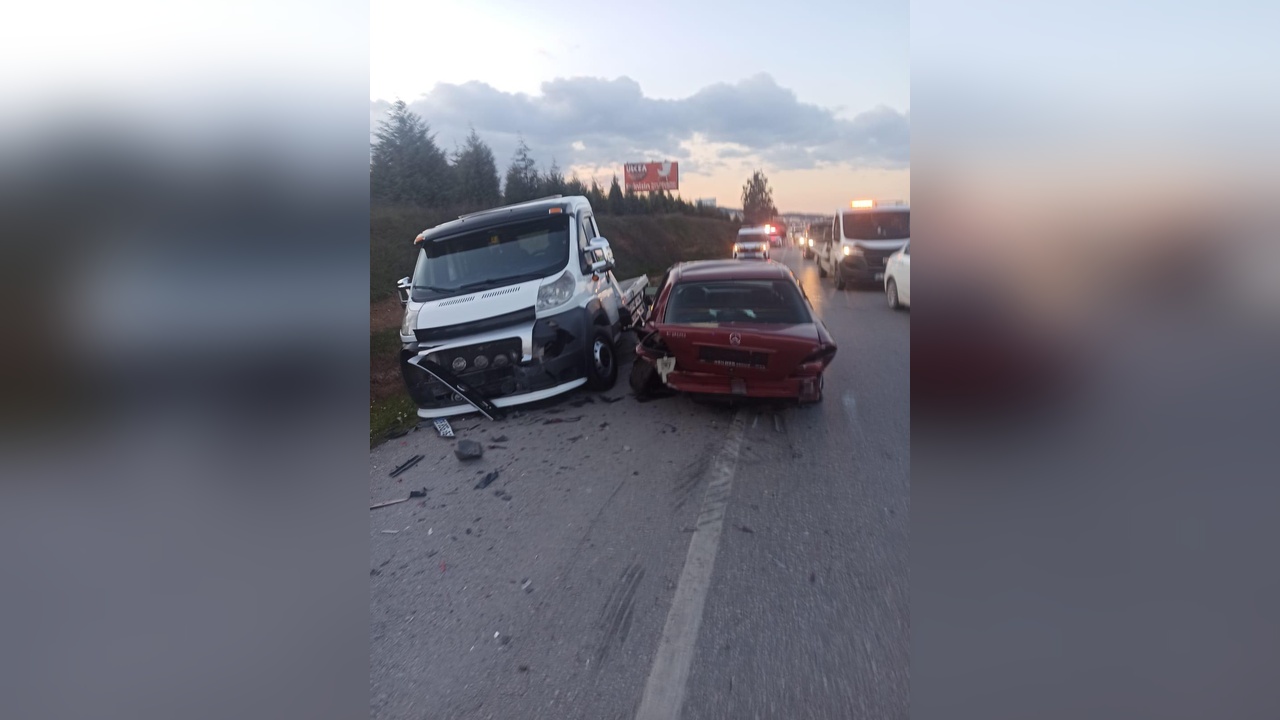 Emniyet Şeridinde Feci Kaza: 1 Ölü, 1 Yaralı