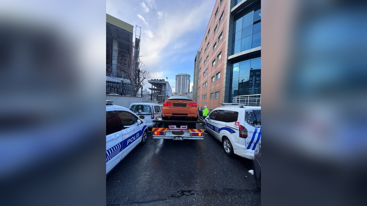 Esenler'de Drift Yapan Sürücüye 48 Bin Lira Ceza Kesildi