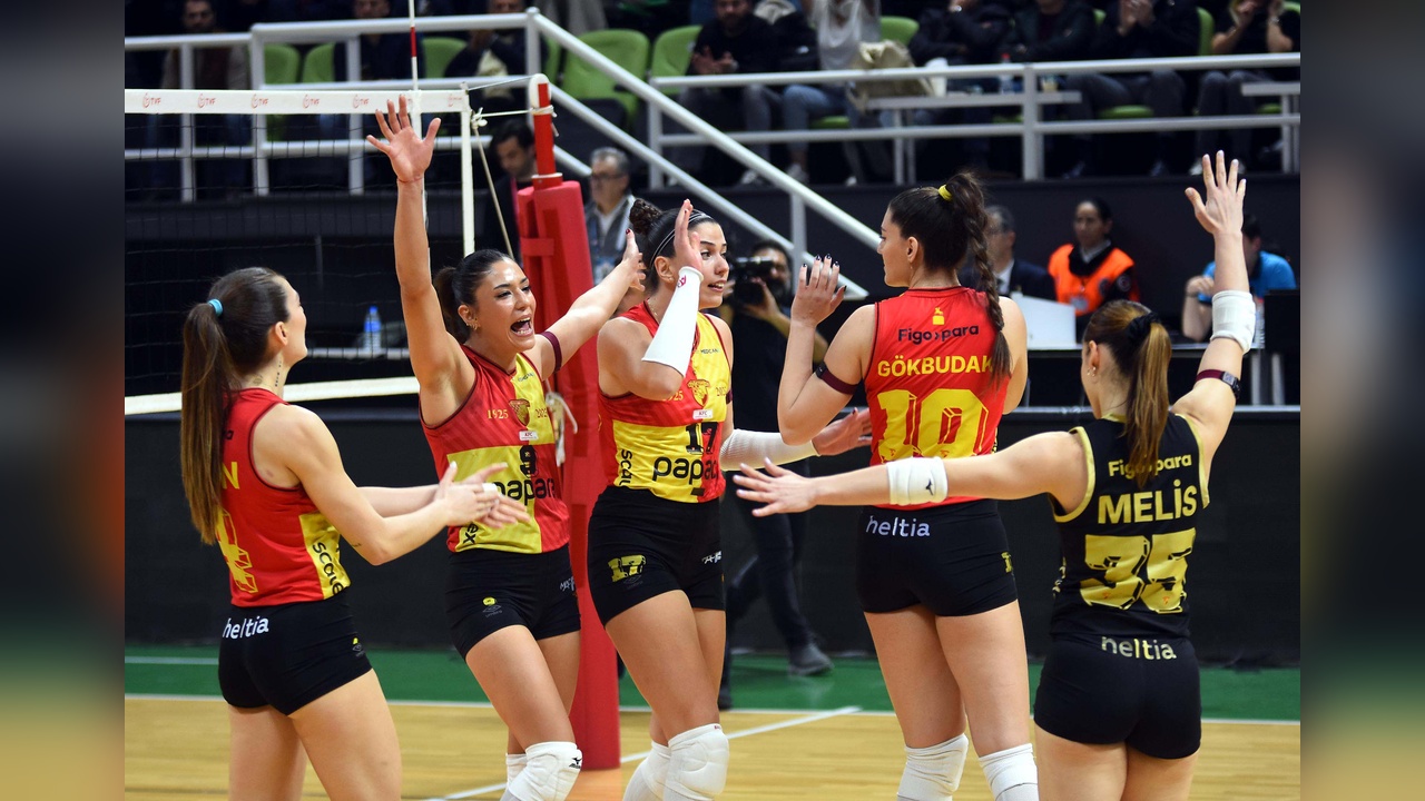 Karşıyaka ve Göztepe, Sultanlar Ligi'nde Şampiyonluk Peşinde