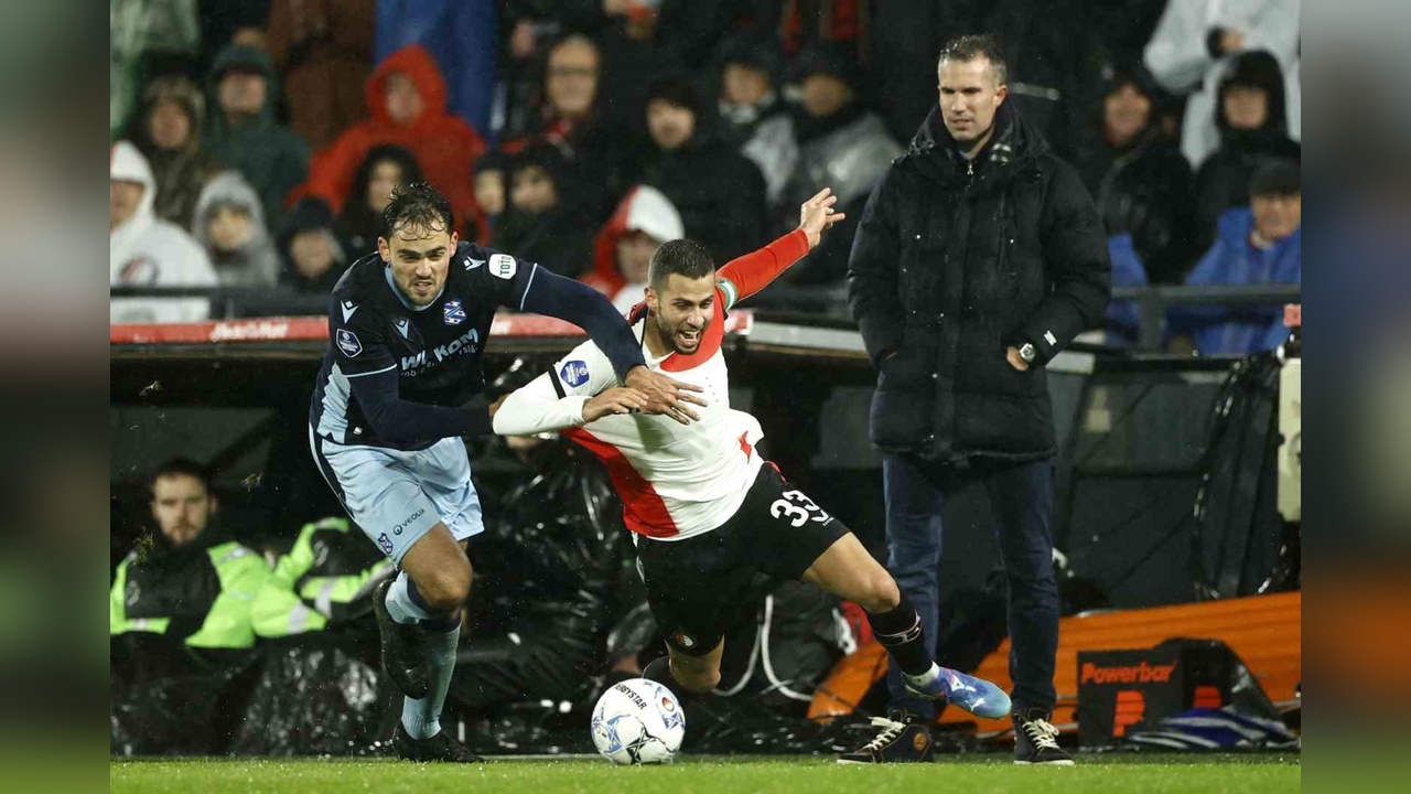 Feyenoord, Robin van Persie ile Yeni Bir Döneme Başlıyor