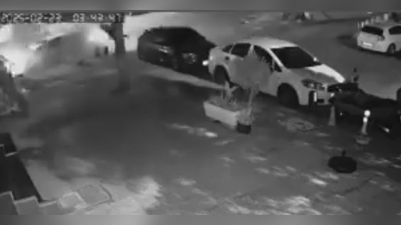 Minibüs ve otomobil çarpıştı: İki kişi hayatını kaybetti