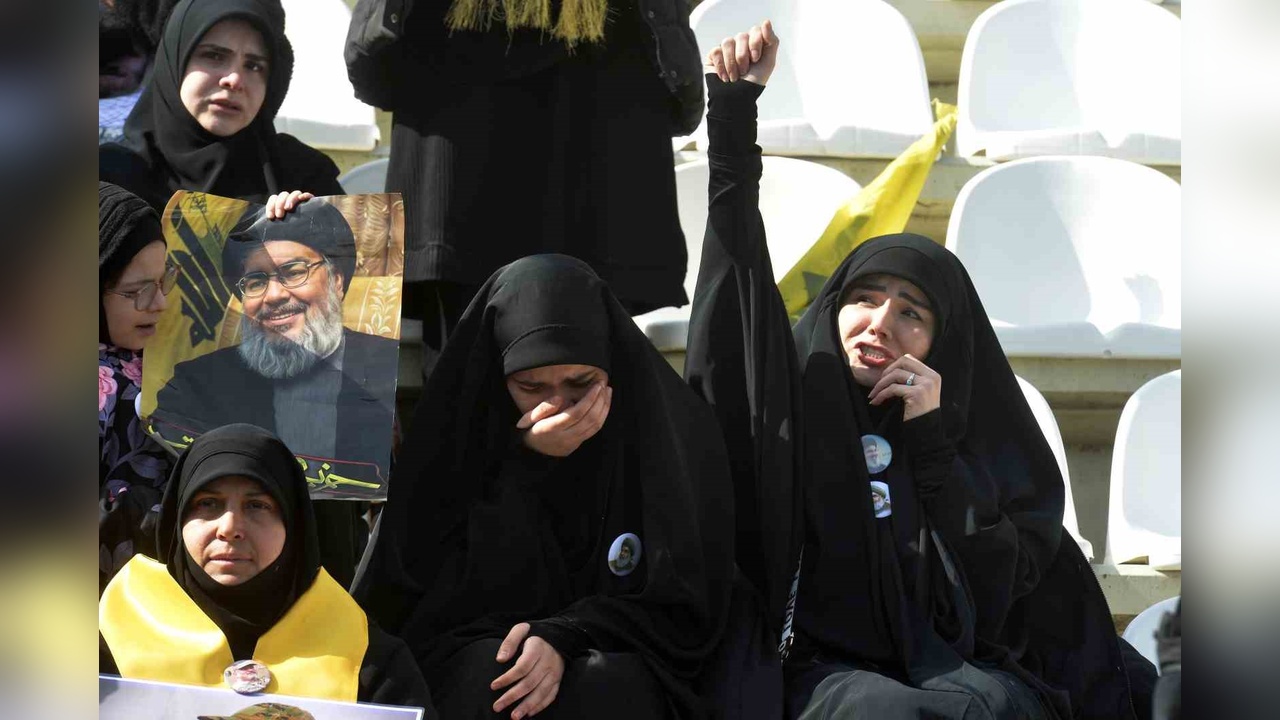 Hizbullah'ın Eski Lideri ve Halefine Veda Töreni