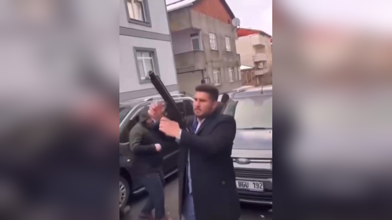 Ataşehir Düğününde Pompalı Tüfekle Havaya Ateş Açıldı