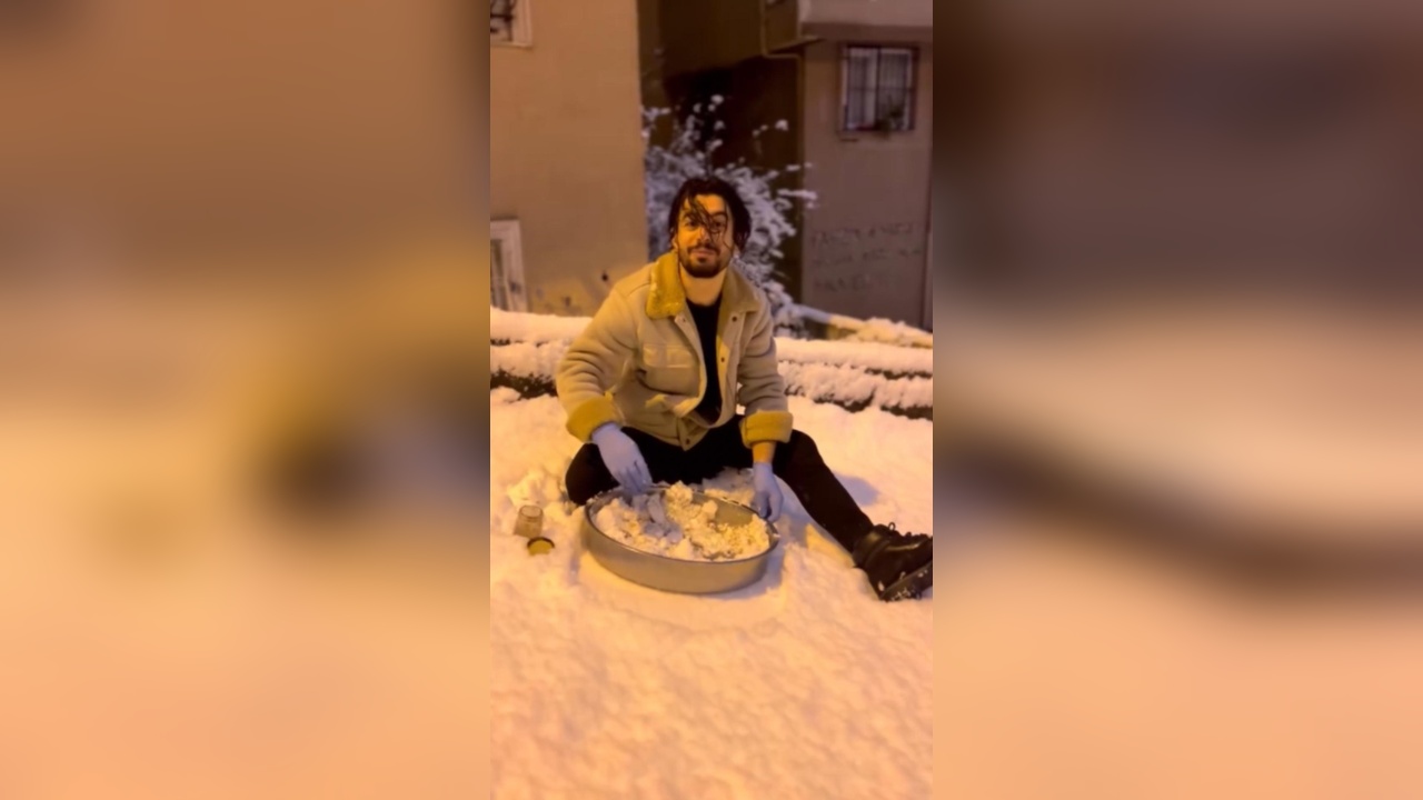 İstanbul'da Kış Eğlencesi: Karla Oynayanlar ve Yaratıcı Aktiviteler