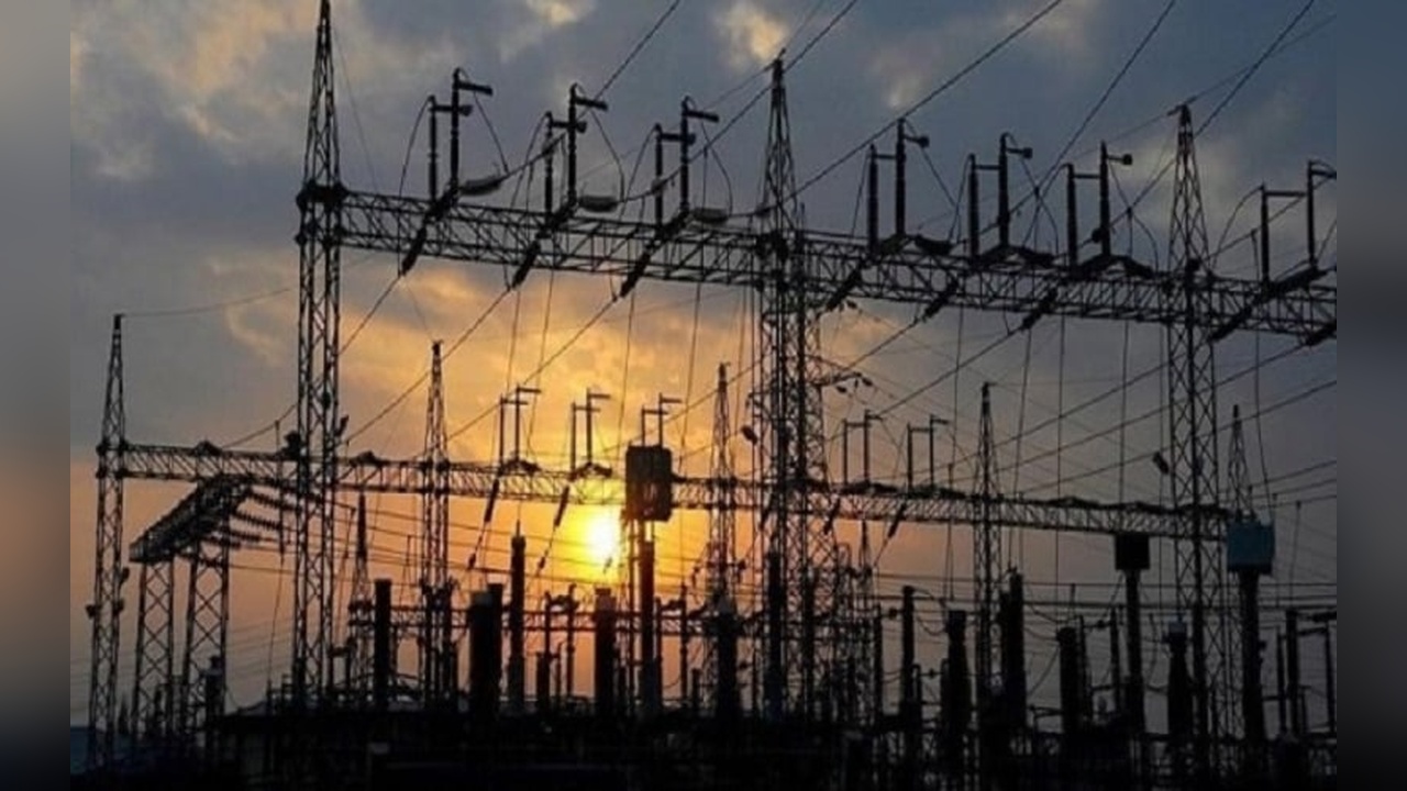 İran, Enerji Tasarrufu İçin Okul ve Kamu Kurumlarını Tatil Etti