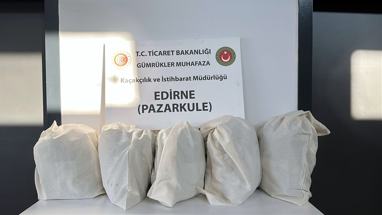 Pazarkule Sınır Kapısı'nda Uyuşturucu Operasyonu: 34,5 Kilo Ele Geçirildi