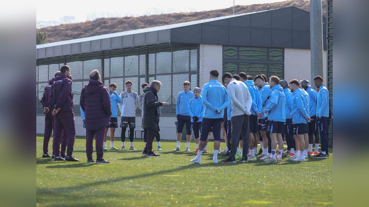 Trabzonspor, İç Sahada Farklı Galibiyet Aldı