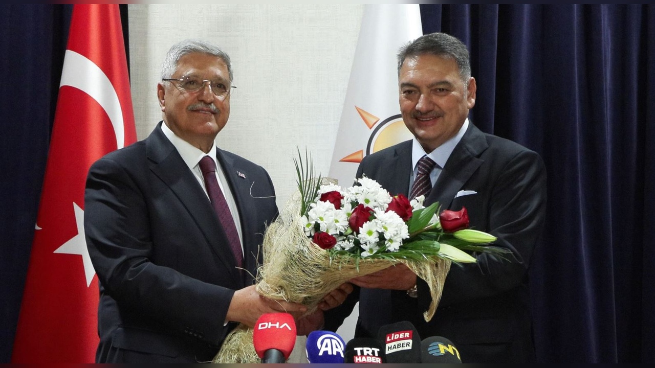 AK Parti'nin Yeni Mali ve İdari İşler Başkanı Göreve Başladı