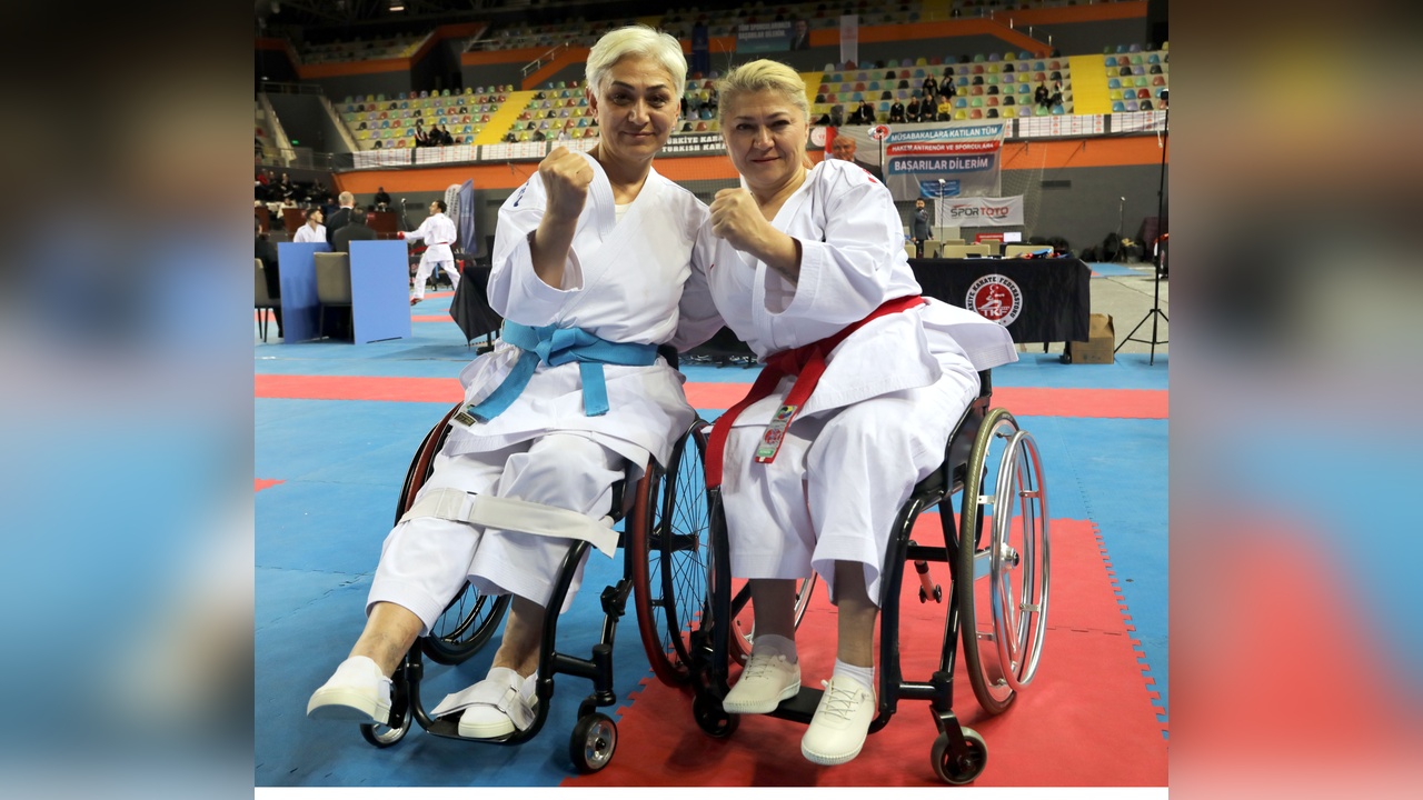 Sporla Engelleri Aşanlar: Para Karate ile Hayata Bağlandılar