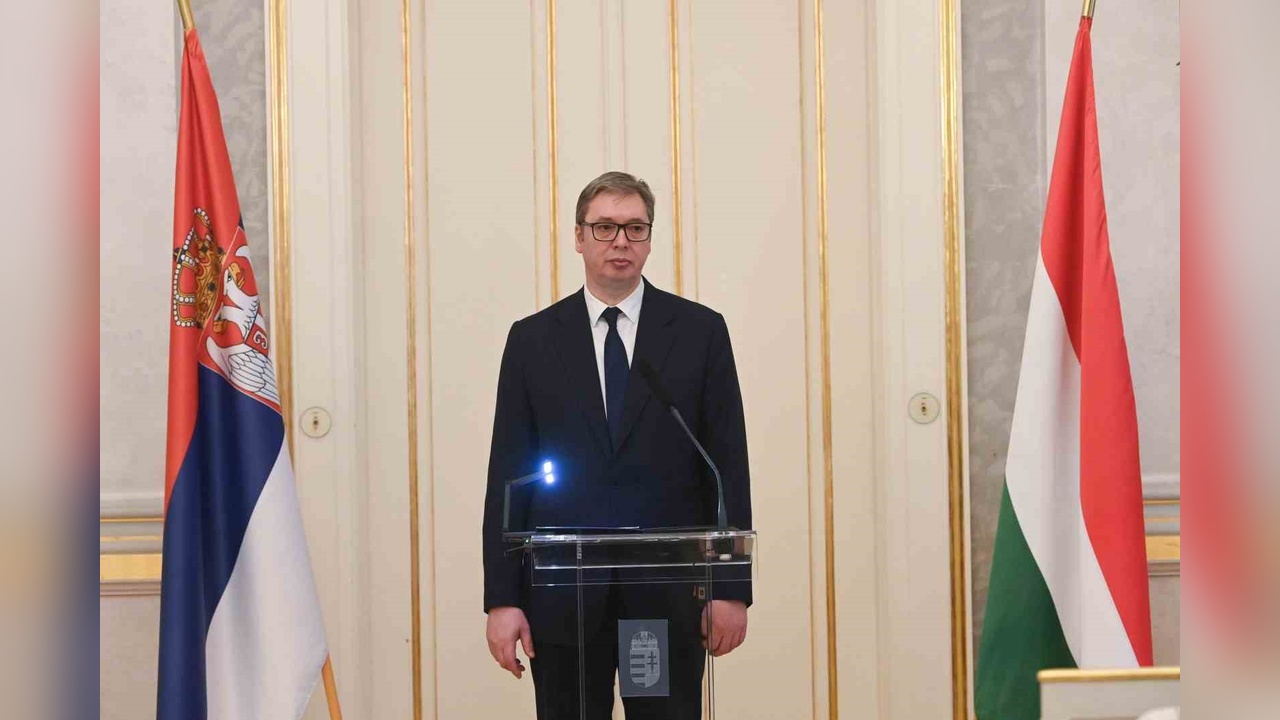 Vucic, BM'de Rusya'ya karşı oy kullandığı için özür diledi