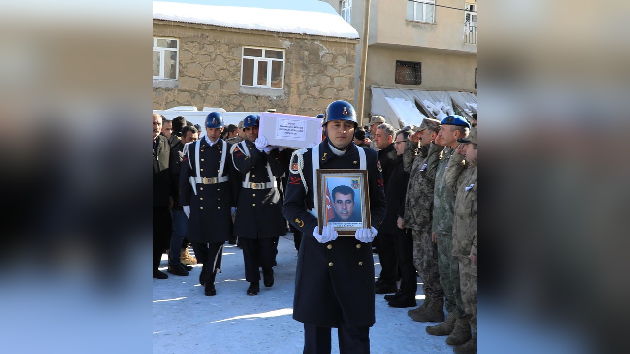 Görevde Hayatını Kaybeden Güvenlik Korucusu Defnedildi