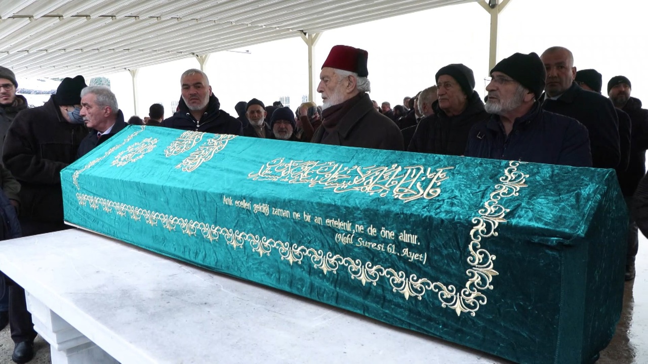 Hasan Çelebi, Hattatların Reisi Olarak Son Yolculuğuna Uğurlandı