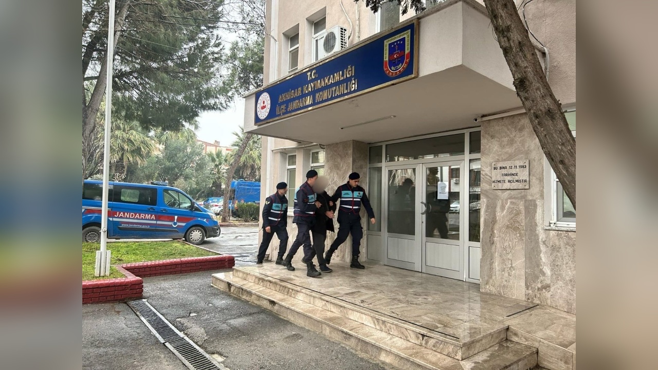 MİT ve Jandarma'dan Kamu Görevlisi Kılığındaki Şüphelilere Operasyon