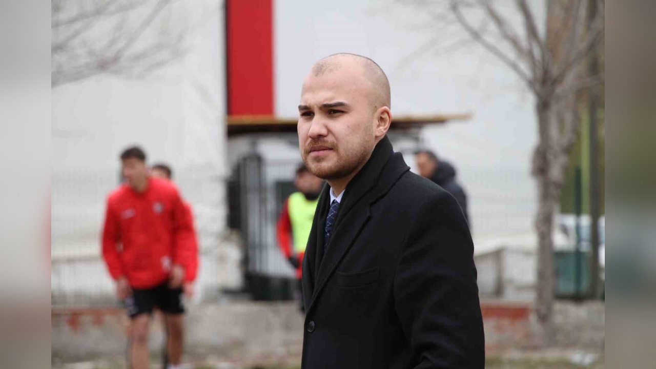 Uşakspor'un Yeni Başkanı Kurnaz, Başarı İçin Çalışmalara Başladı