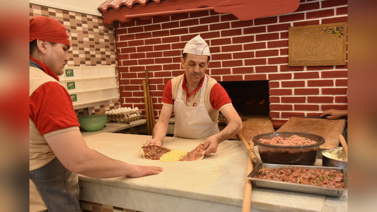 İftar Sofralarının Zamanında Kurulması Önemli
