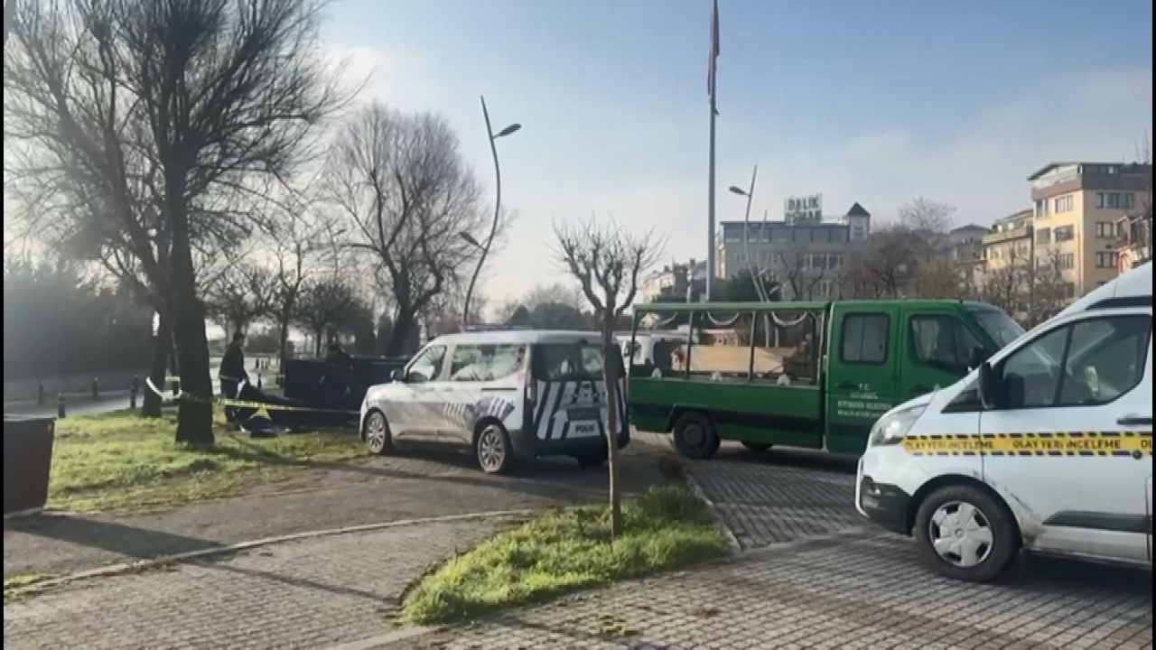 Büyükçekmece'de Parkta Erkek Cesedi Keşfedildi