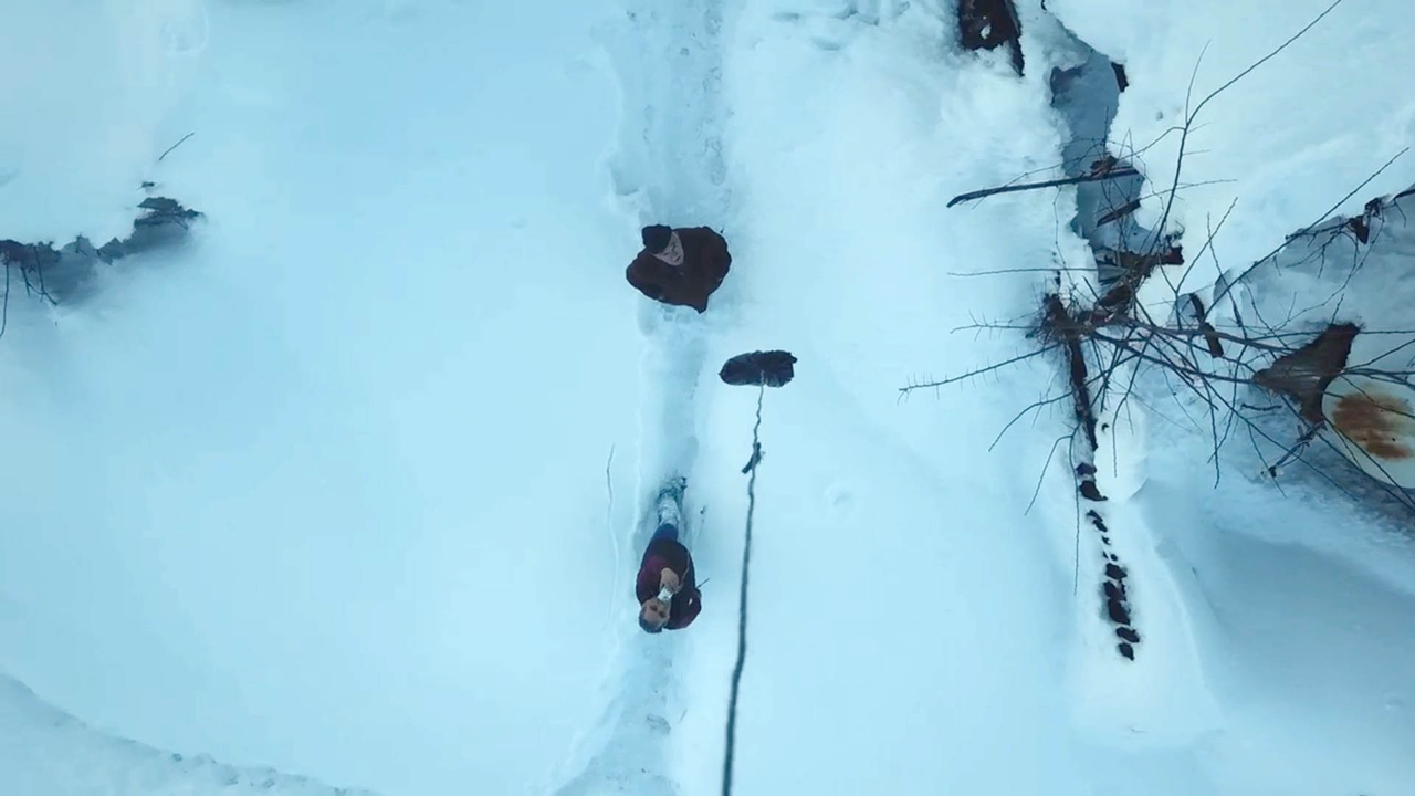 Karla Kaplı Yolda Dron ile İlaç Taşınması Gerçekleşti