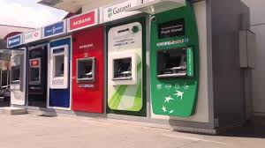 ATM’lerde yeni dönem: Artık o kişiler para çekemeyecek!