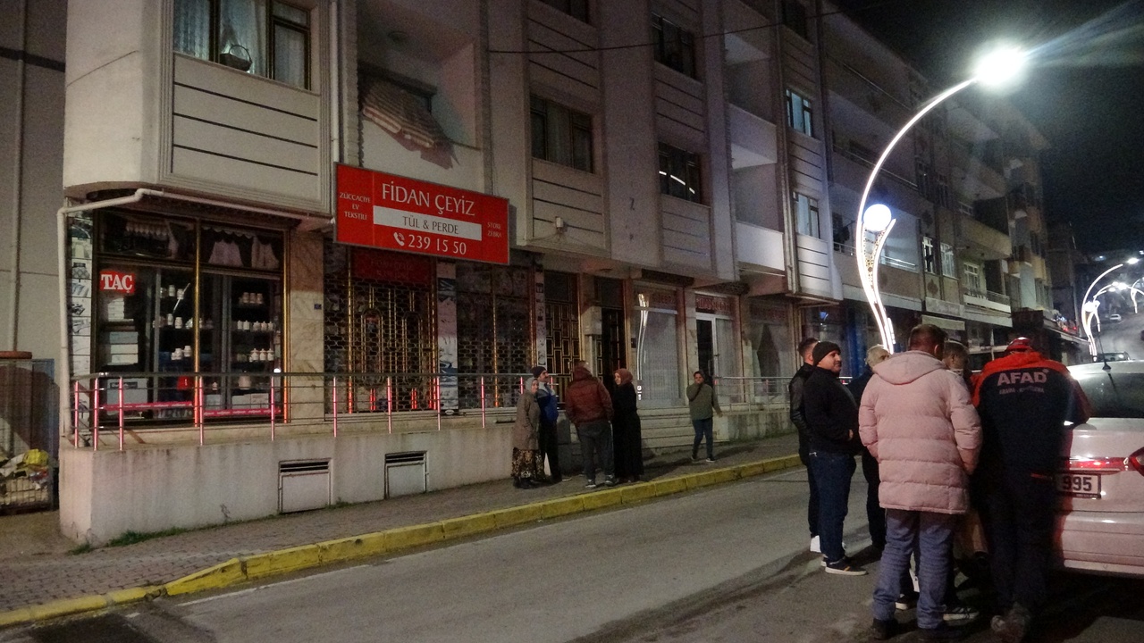 Fayansların Dökülmesiyle Bina Tahliye Edildi