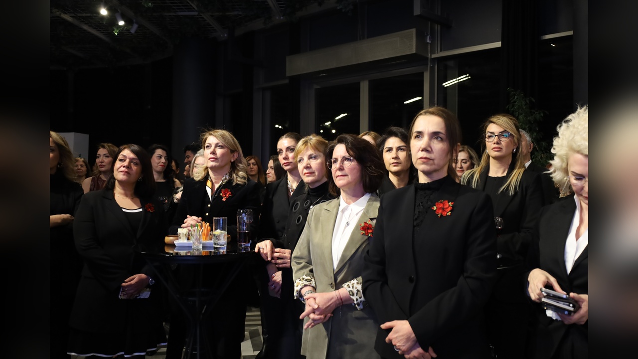 Ankara'da Depremzede Kadınların Hikayesi: '4.17' Belgeseli Gösterimde
