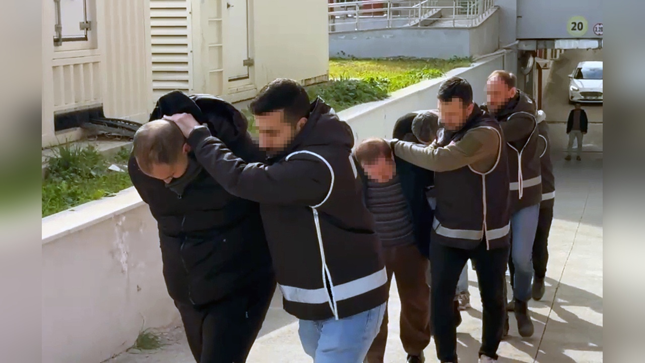 Adana'da Pos Tefeciliğine Yönelik Operasyon: 12 Kişi Gözaltında