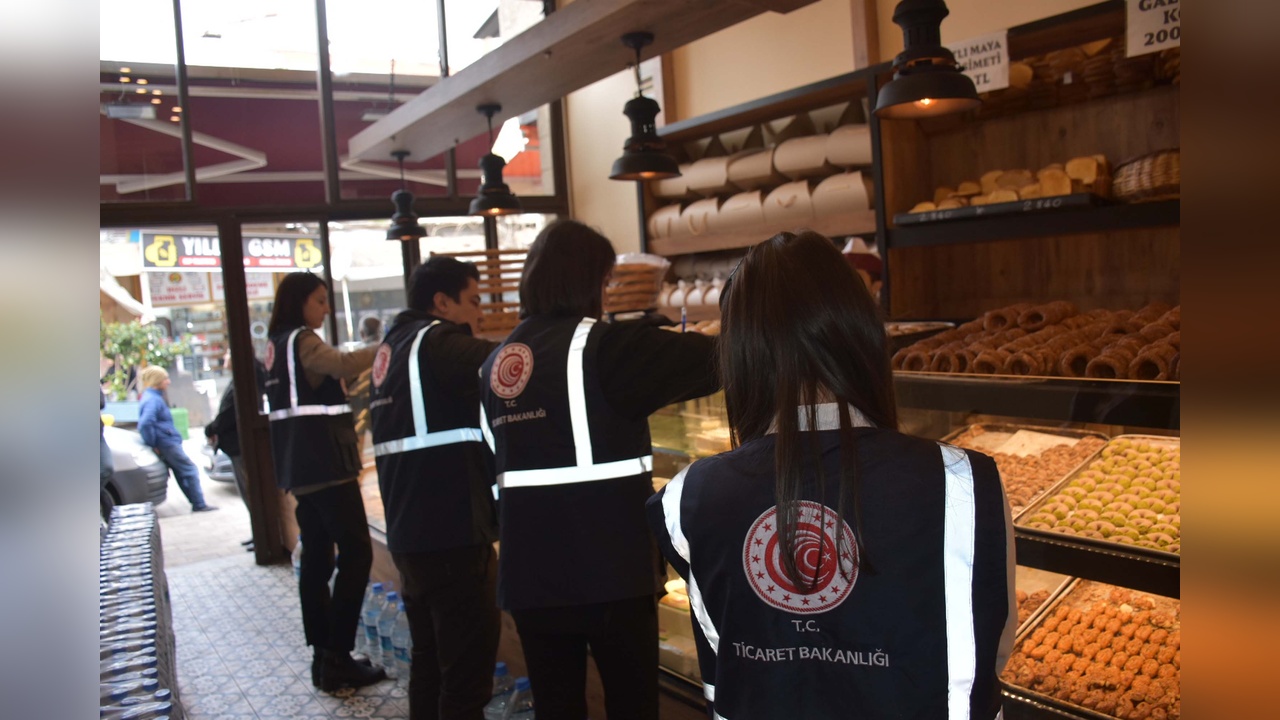 İzmir'de Ramazan Pidesi Denetimleri Gerçekleştirildi
