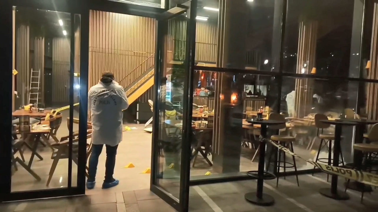 Başakşehir'de Restoranda Silahlı Saldırı: Bir Kişi Hayatını Kaybetti