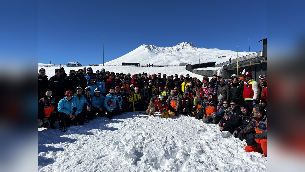 Erciyes'te Çığ Tatbikatı Gerçekleştirildi