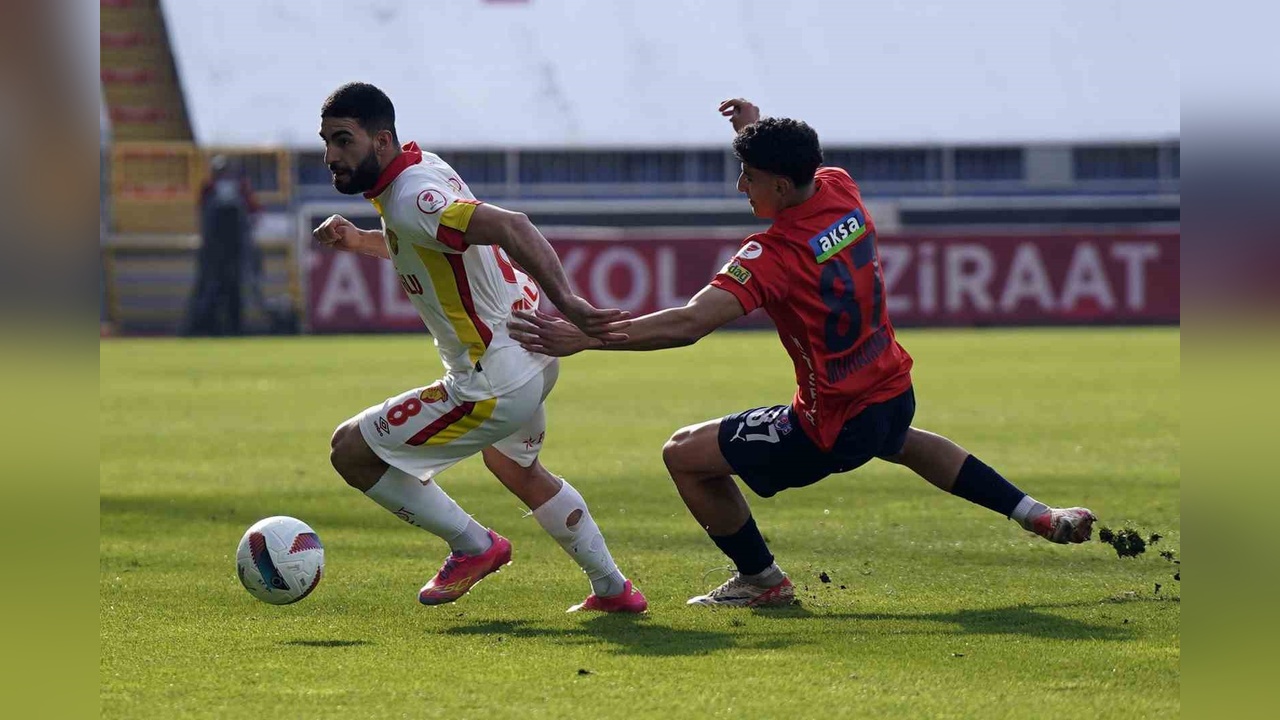 Göztepe, Kasımpaşa Karşısında İlk Yarıda Üstünlük Sağladı