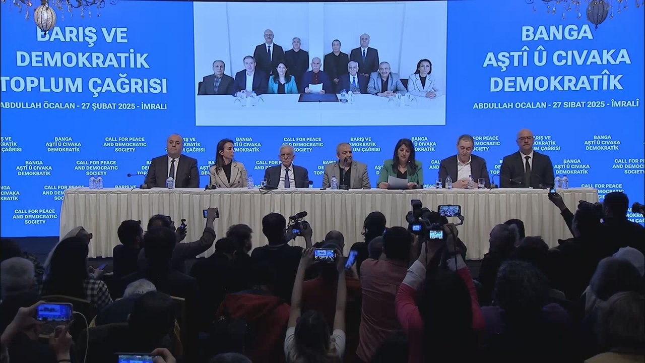 İmralı'dan Gelen Mesaj: Silah Bırakma ve PKK'nın Feshi Gerekiyor