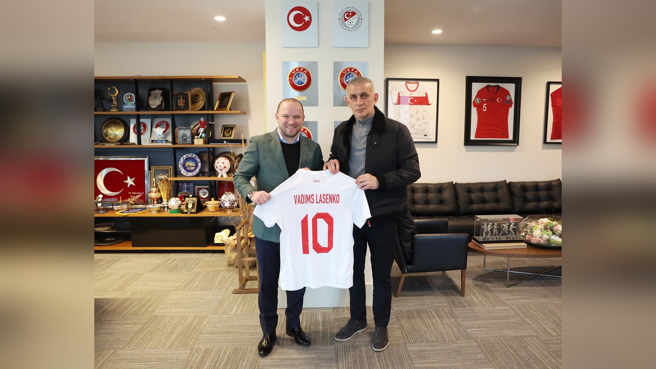 Letonya Futbol Federasyonu Başkanı Lasenko'dan Hacıosmanoğlu'na Ziyaret
