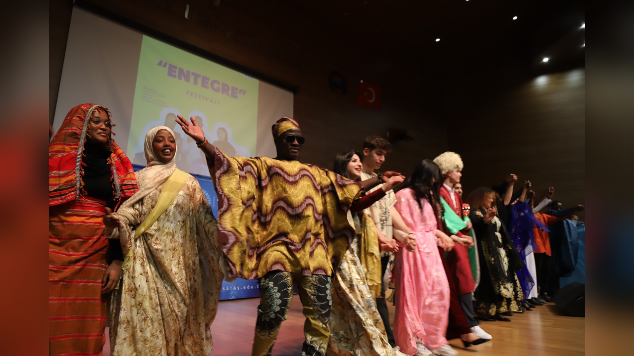 Yabancı Öğrencilerden Festival Atmosferinde Kaynaşma Etkinliği